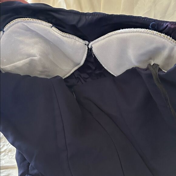 Elegant Navy One-Shoulder Gown with scarf size 11-12 - Picture 7 of 14